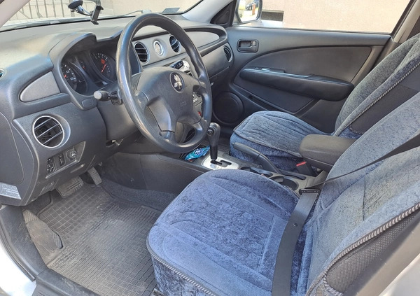 Mitsubishi Outlander cena 15900 przebieg: 300000, rok produkcji 2006 z Sulęcin małe 92